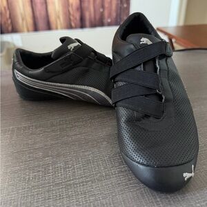 Puma Womens Black Sneakers